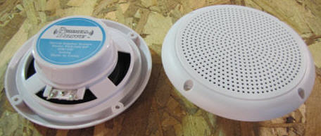 Radio - Speaker - Marine - 5 1/4" - White - 135w - Perf. Grill - UV Protect - Pummel Drive