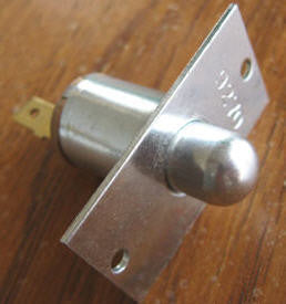 Switch - 12v - Plunger Door - SPST N-On