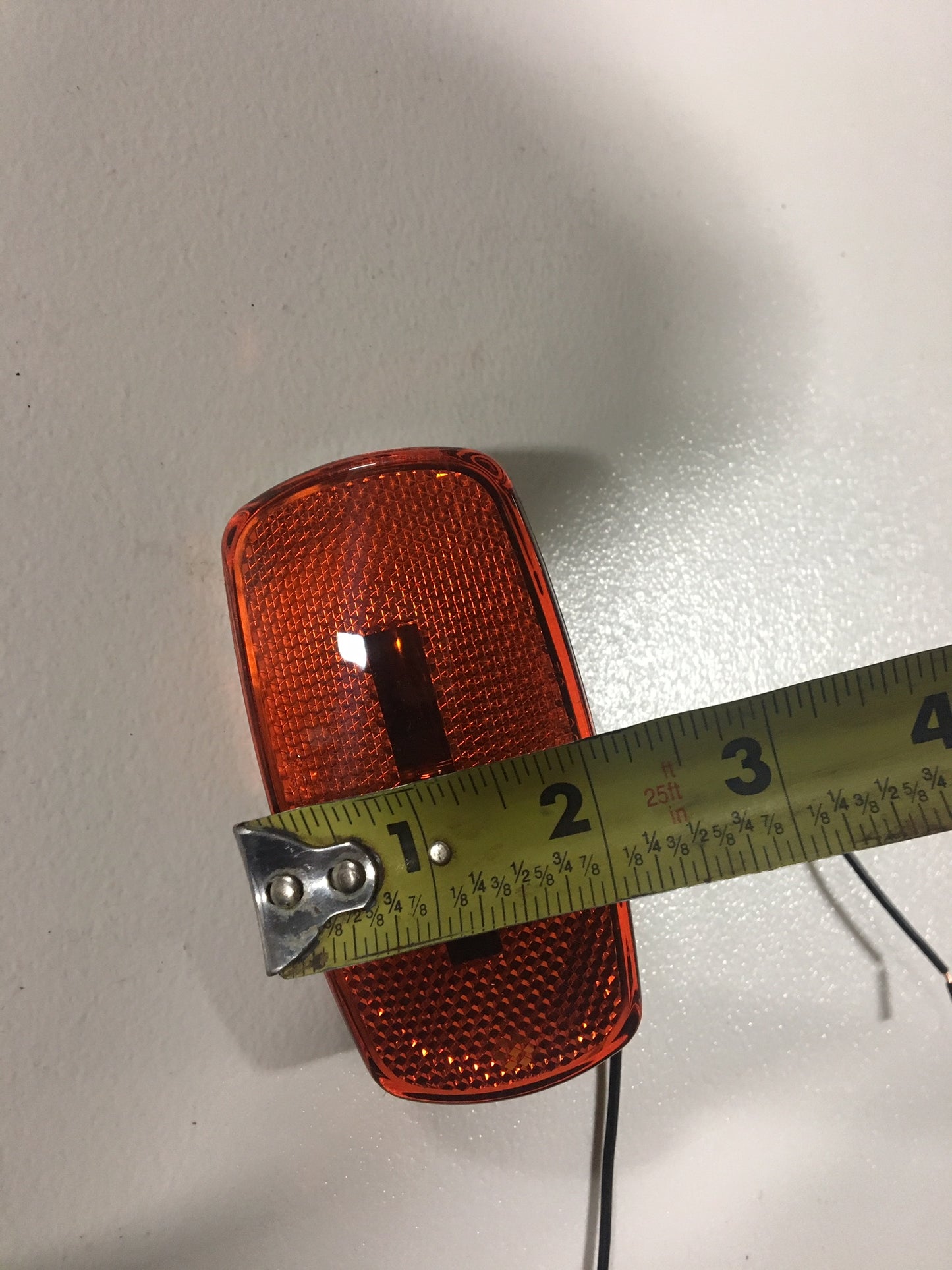 Light - Clearance - Oval - Amber - Black Base - MC32ABB
